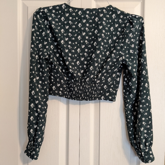 Kittenish Floral Crop Emerald Green Blouse XS - Picture 13 of 15